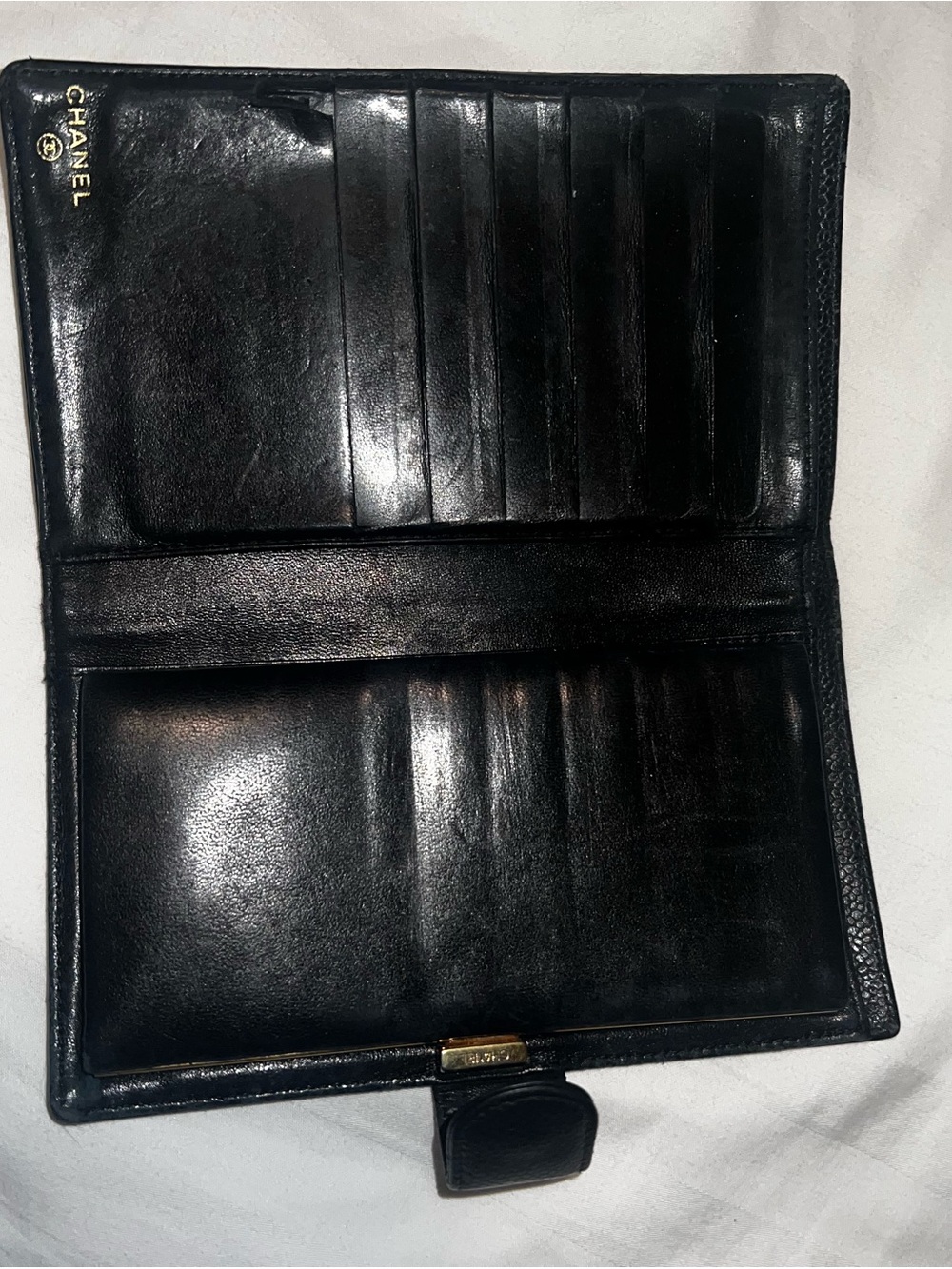 CHANEL Black Quilted Caviar Leather Bifold Wallet (Vintage) - Picture 3 of 9